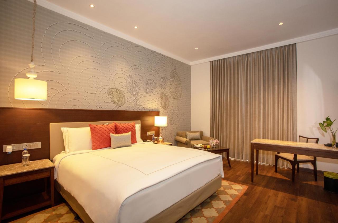 Taj Mahal Lucknow Hotel Eksteriør billede