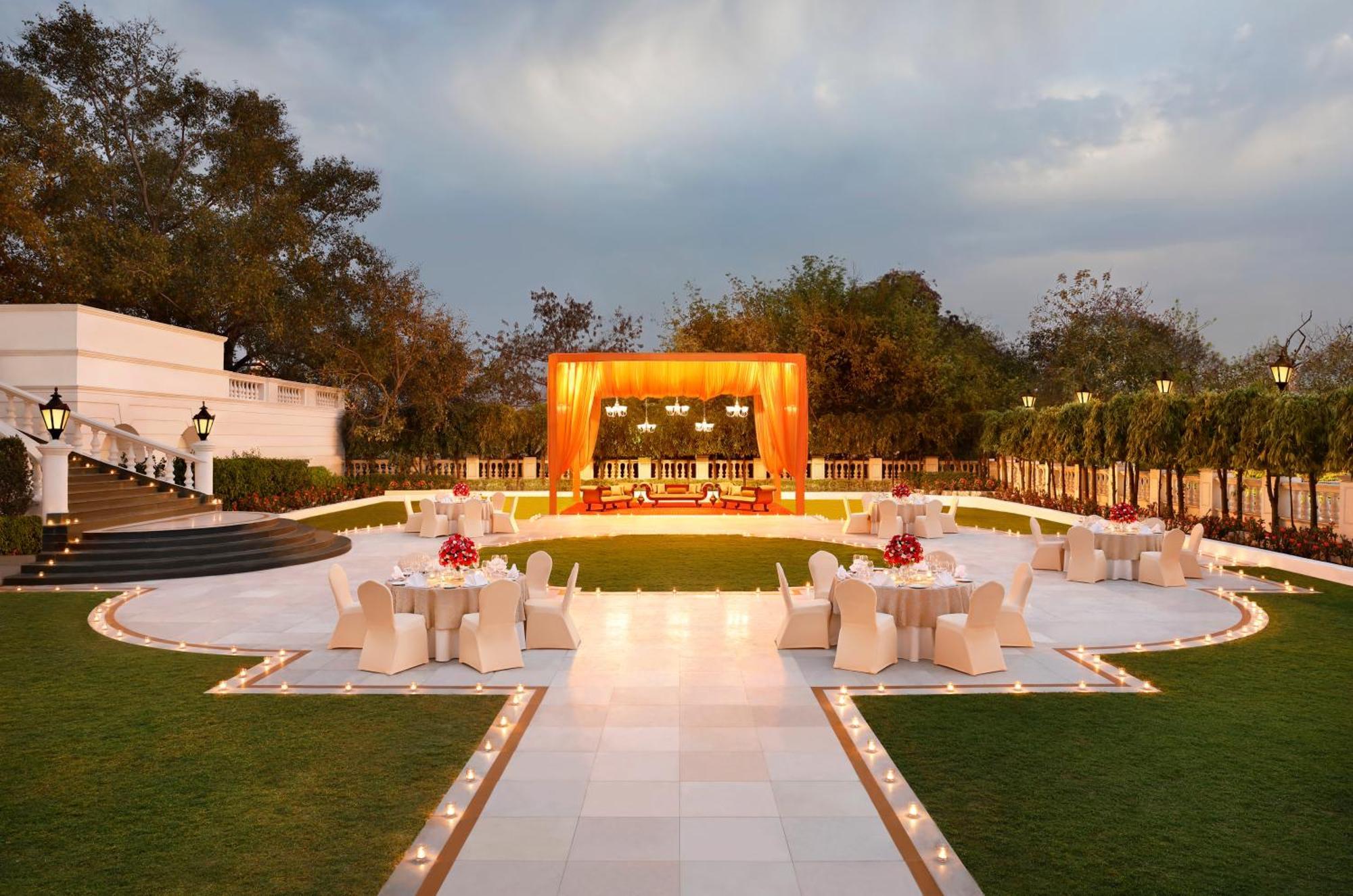 Taj Mahal Lucknow Hotel Eksteriør billede