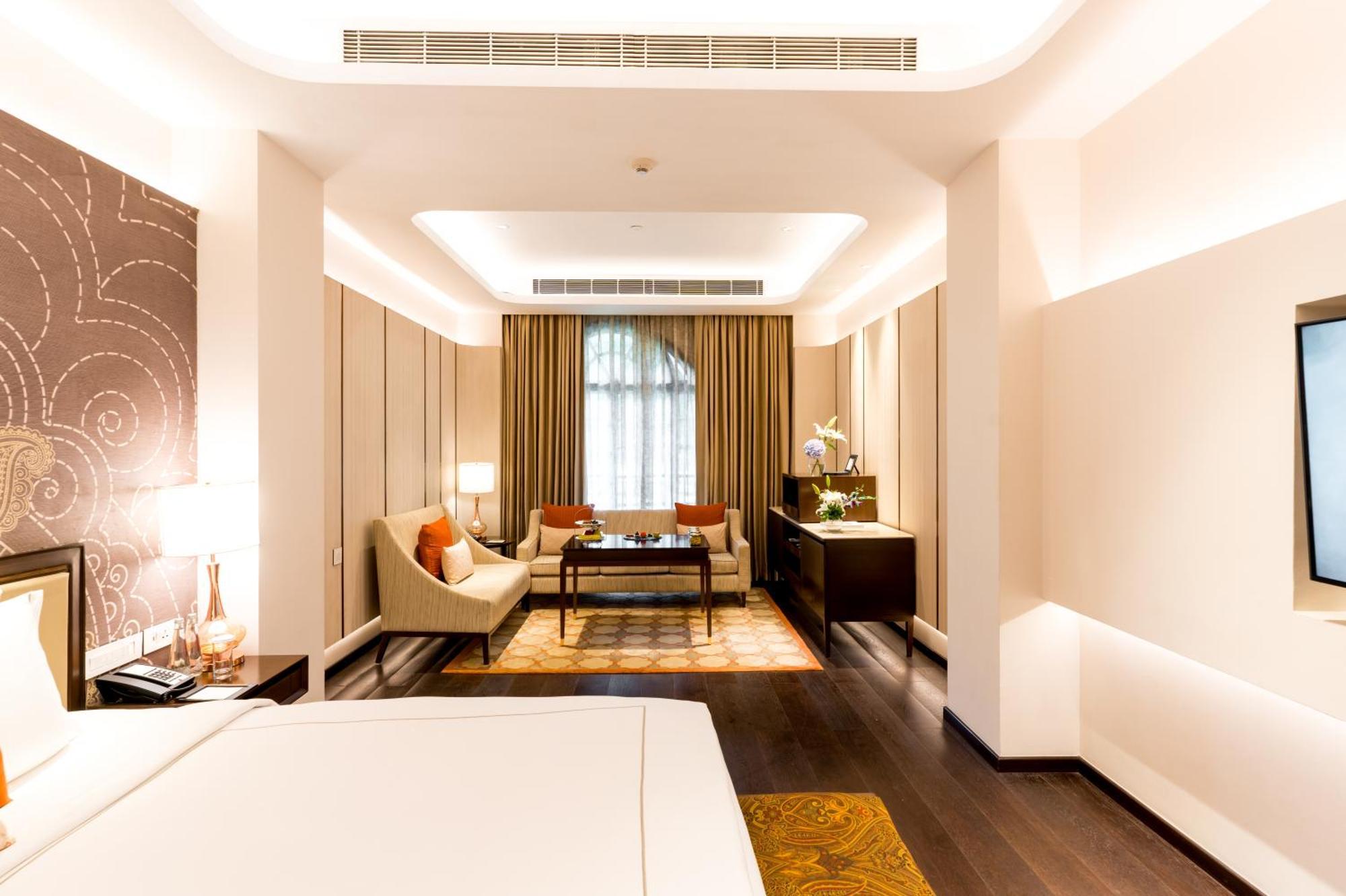 Taj Mahal Lucknow Hotel Værelse billede